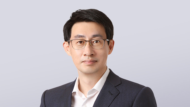 Jungho Shin